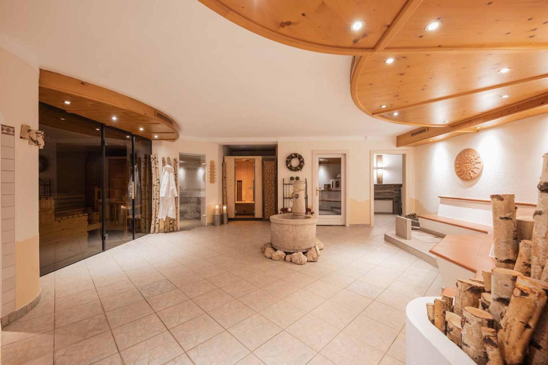 Familien- & Vitalhotel Auenhof Fulpmes Exteriör bild